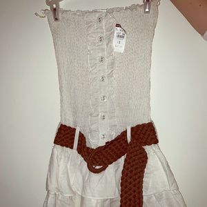 strapless white dress